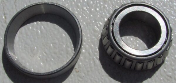 Pivoting axle bearing set D-3826 - Image 2